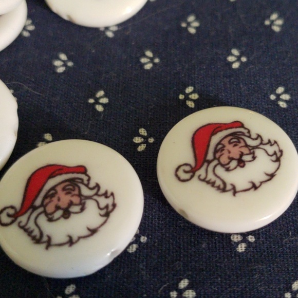 4/$20.   50ct Santa claus beads - Picture 2 of 8